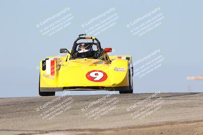 media/Oct-26-2025-CalClub SCCA (Sun) [[8ce1e69566]]/Group 6/Grapevine/